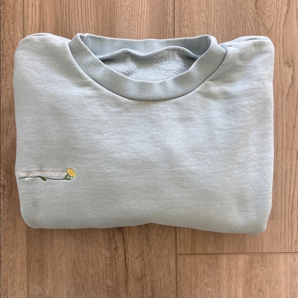 CROPPED CLASSIC CREWNECK - Picture 6 of 9